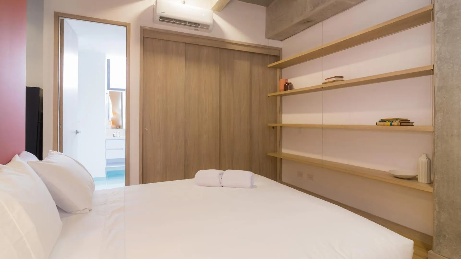Aparthotel Hojarasca By Wynwood House Medellín Colombia